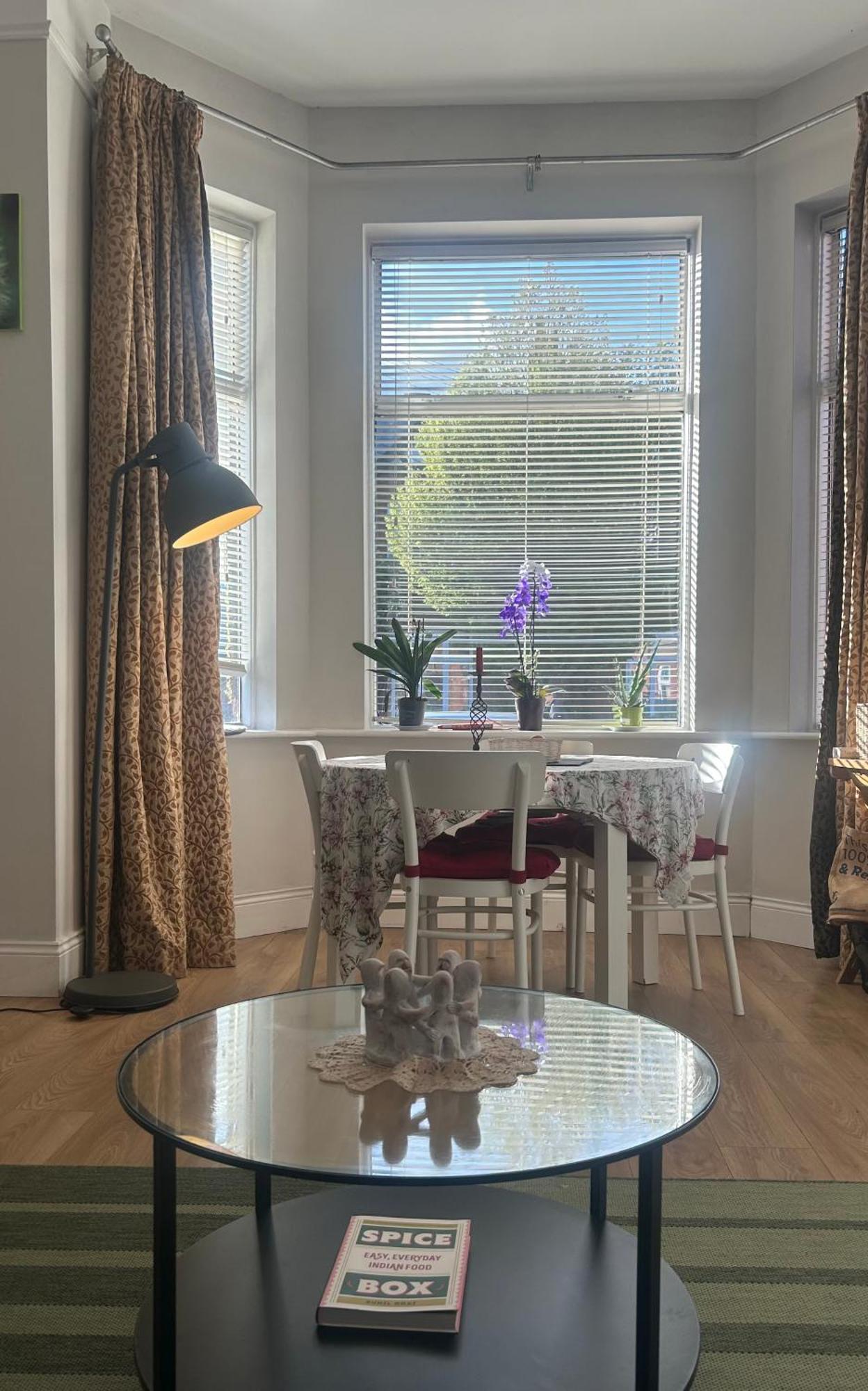 Superb Location 3 Min To Rds, Aviva, D4 2 Bed Apartment Dublin