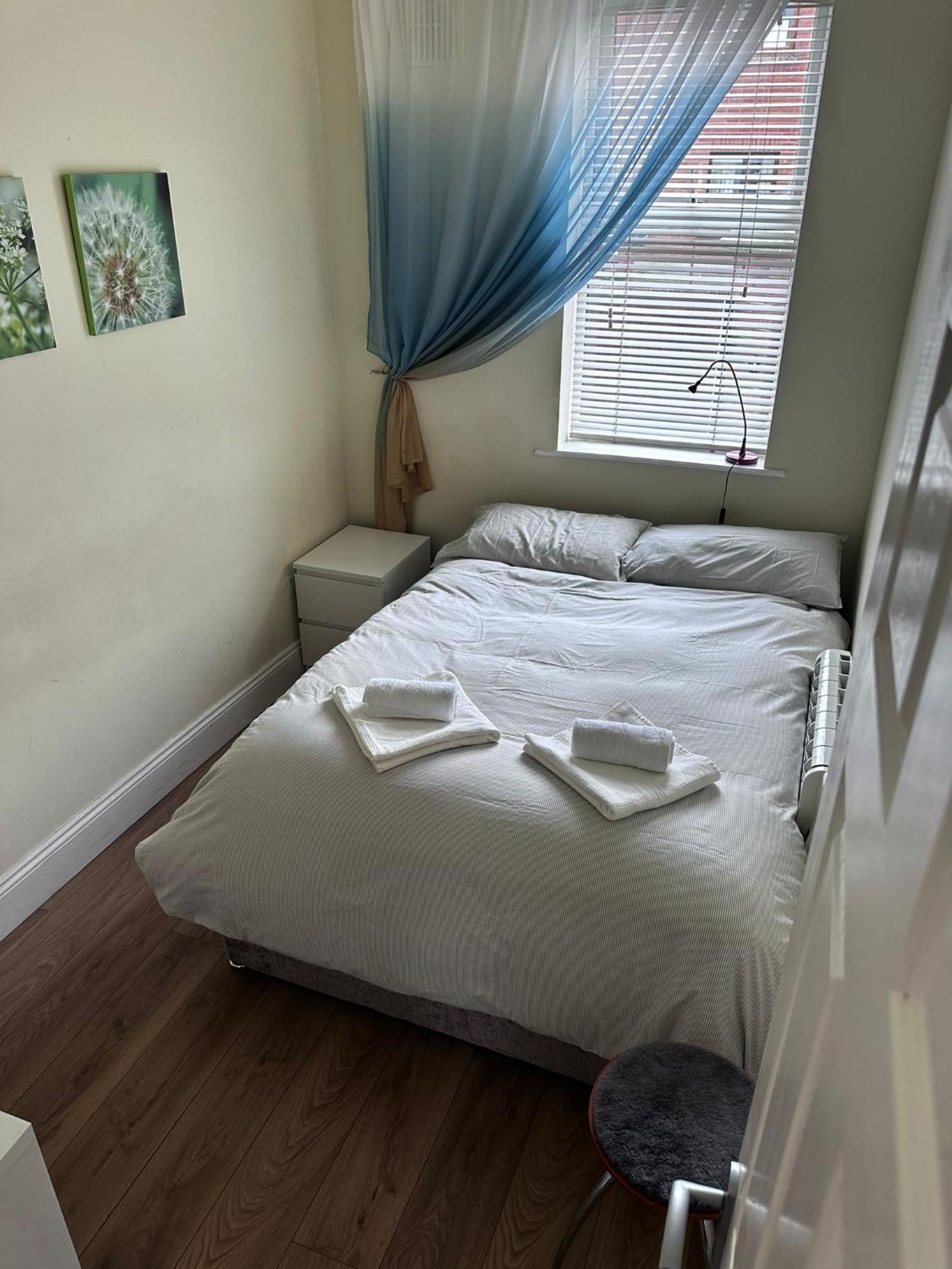Superb Location 3 Min To Rds, Aviva, D4 2 Bed * Dublin